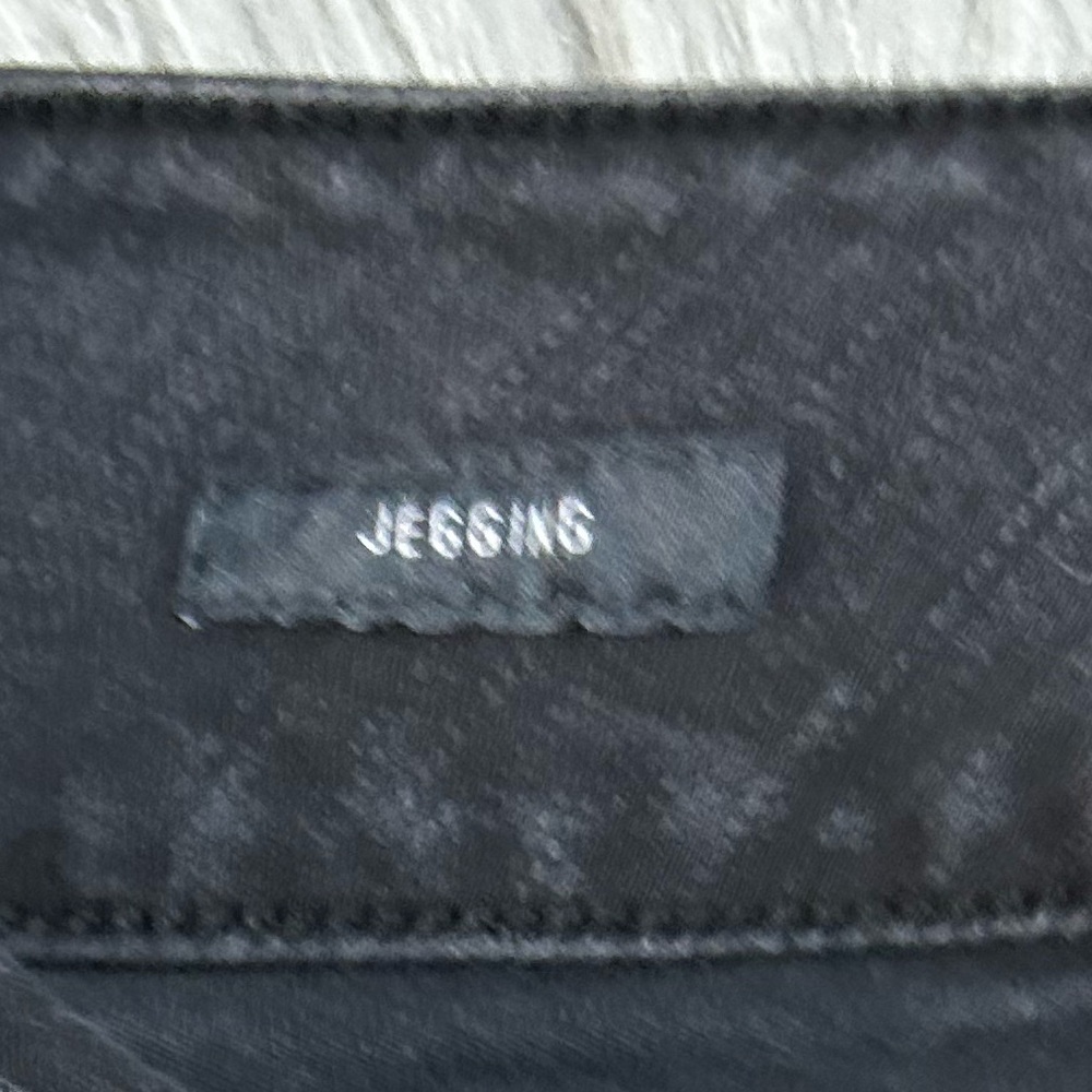TORRID Premium Stretch Jegging - Distressed Black Wash Size 14R - Picture 7 of 8